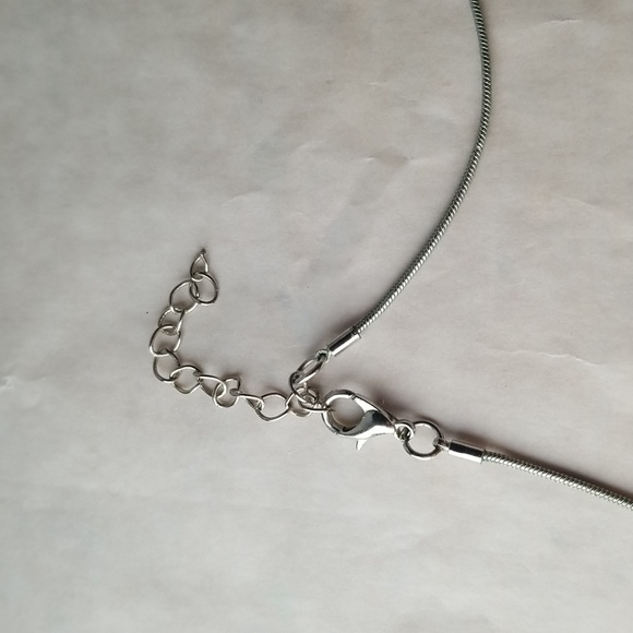 Geometric Mint Pendant In Silver Tone With Chain - Picture 4 of 5
